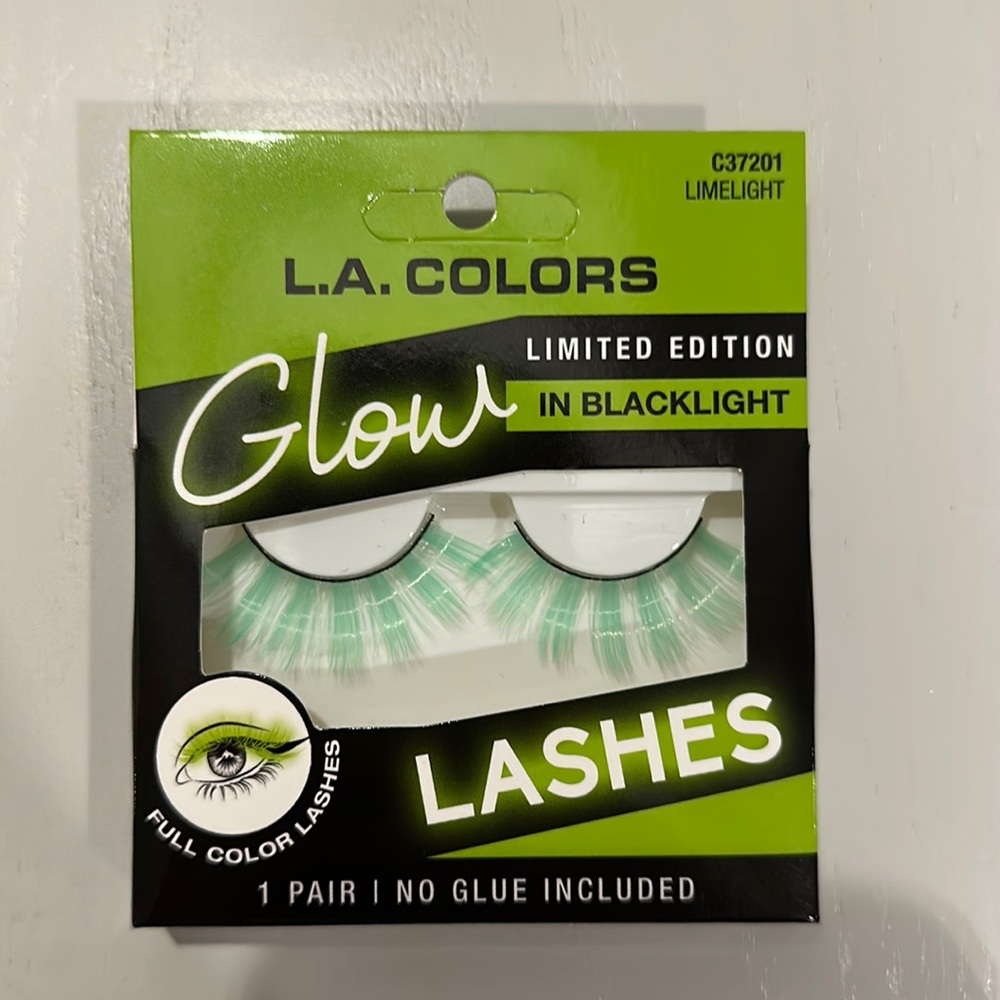 L.A. Colors Glow Lashes ( Limited Edition )